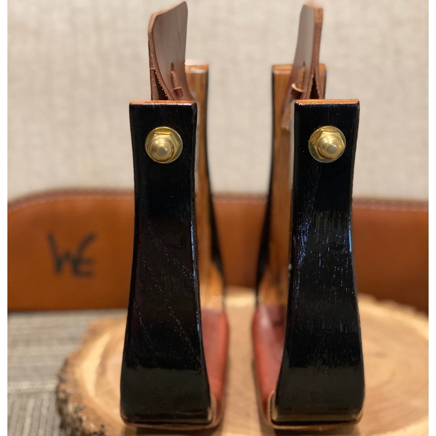 Nettles Stirrups 2" Flatbottom Varnish 2 Nettles Stirrups 2" Flatbottom Varnish - Image 2