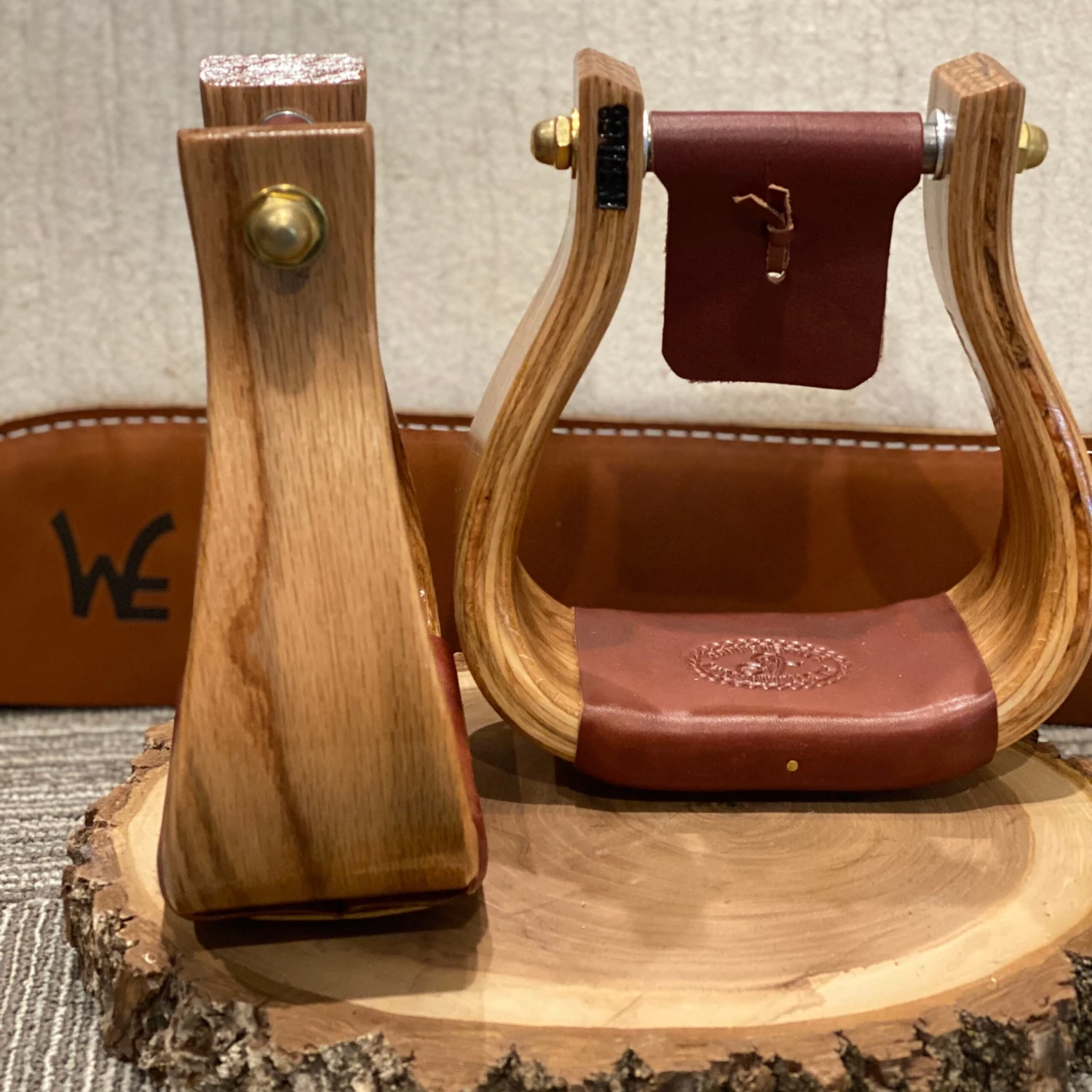 Nettles Stirrups 3" Oversize Flatbottom Varnish Finish 3 Nettles Stirrups 3" Oversize Flatbottom Varnish Finish - Image 3