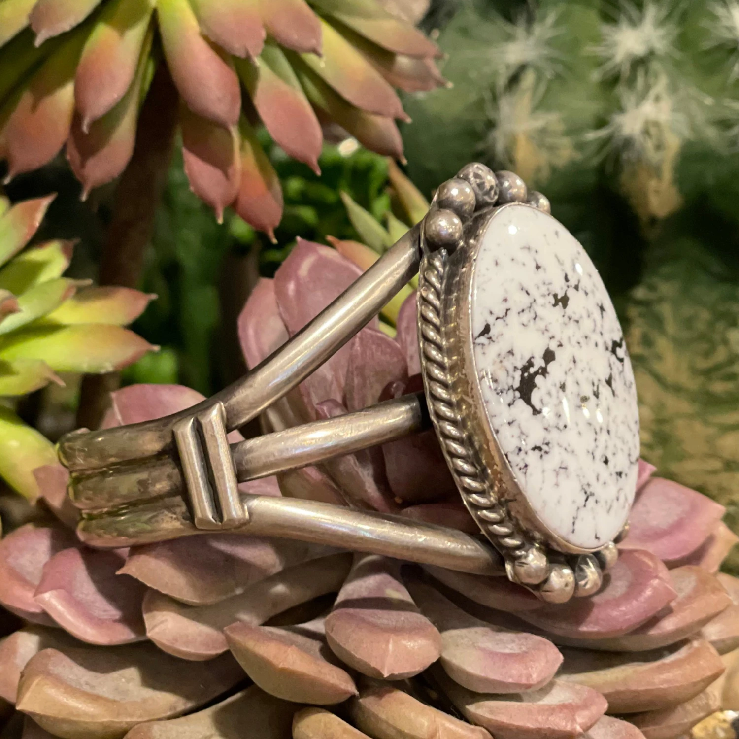 " Velicia " 2 " Velicia " - Image 2